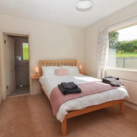 Shannon View * Nenagh